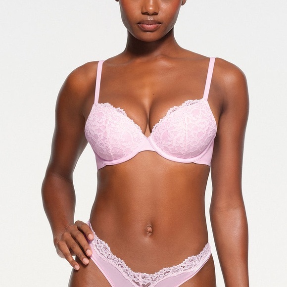 🌸SKIMS FITS EVERYBODY LACE T SHIRT BRA CHERRY BLOSSOM 34D - Picture 1 of 7